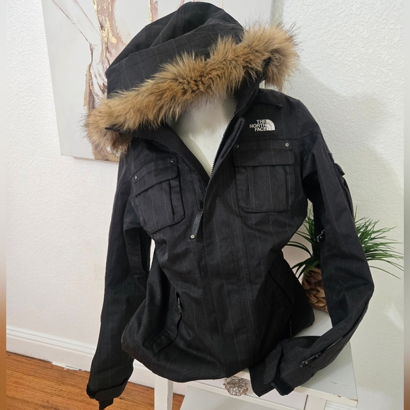 Women's The North Face Parka Jacket With Hood Color Grey Size Medium - Picture 2 of 11